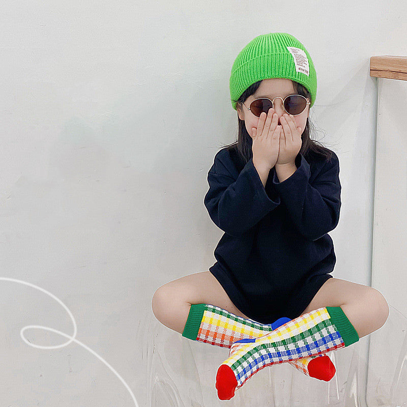 Littlewonderland socks on Kid model