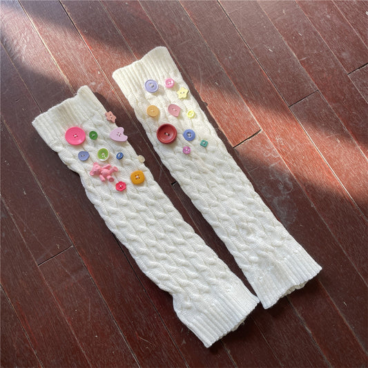 BottonCharmKnit Socks in white
