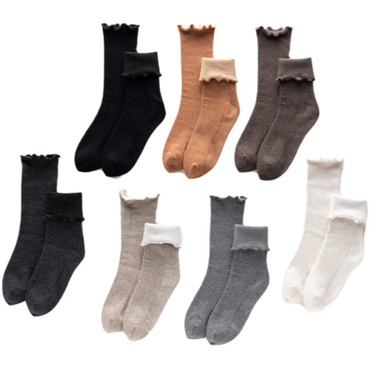 Chic Scalloped Edge Socks