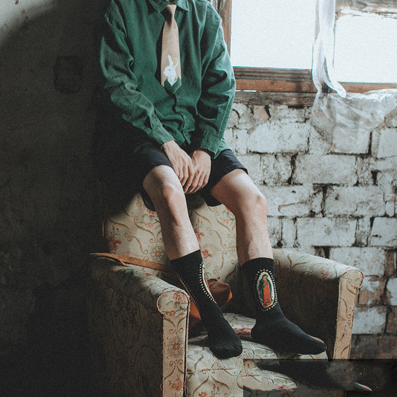 Gentleman's Novelty Socks in black front picture