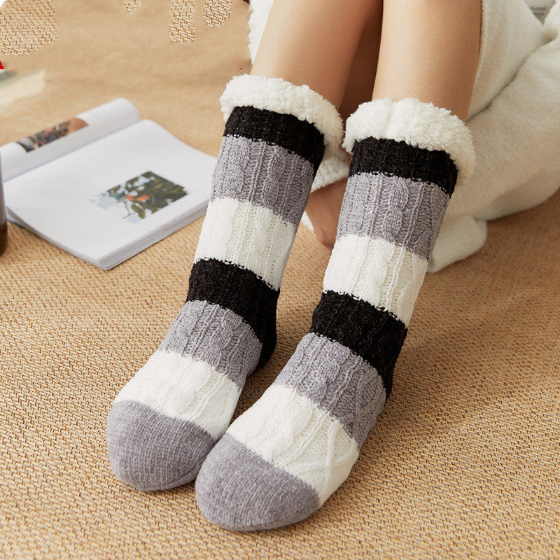 Non slip with stripe front picture