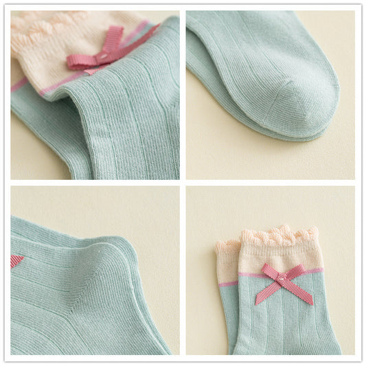 Bow baby socks in light blue
