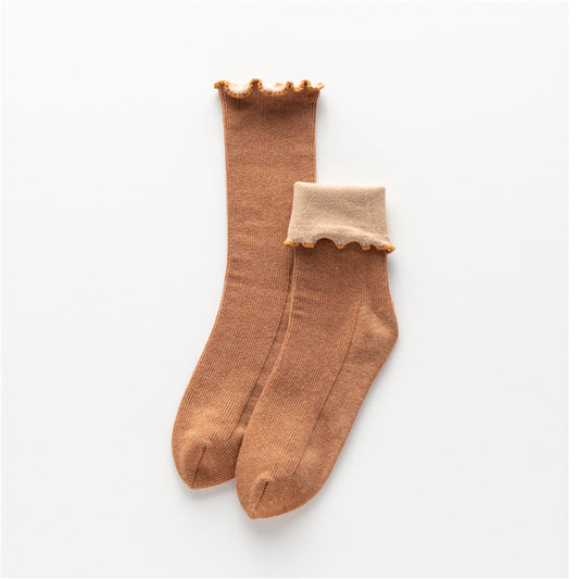 Chic Scalloped Edge Socks